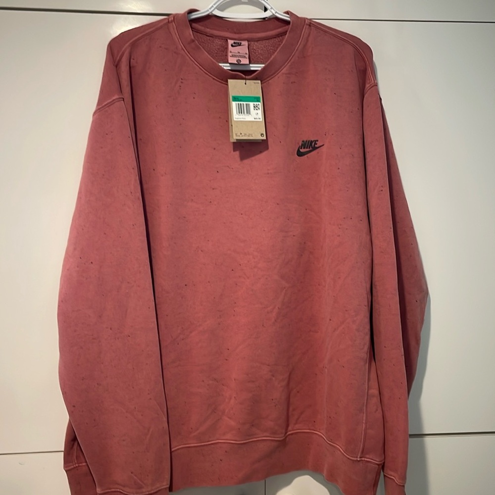 NWT Speckled NIKE Crew